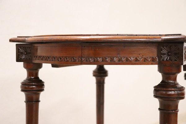 Antique Carved Walnut Coffee Table 1880s Bei Pamono Kaufen - Carved Coffee Tables