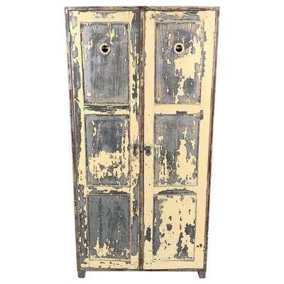 Vintage Kleiderschrank Aus Holz Mit Originalfarbe 1930er Bei Pamono Kaufen