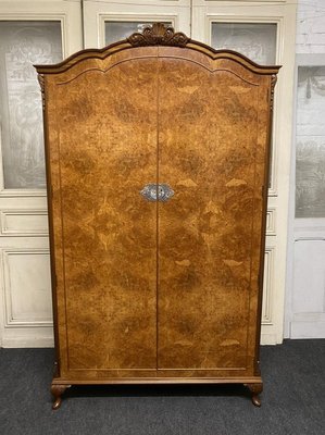 Queen Anne Burr Walnut 2 Door Wardrobe For Sale At Pamono