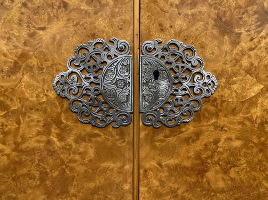 Queen Anne Burr Walnut 2 Door Wardrobe For Sale At Pamono