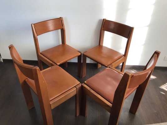 Vintage Elm And Leather Dining Chairs Set Of 4 Bei Pamono Kaufen These bonded leather chairs are elegant and stylish.