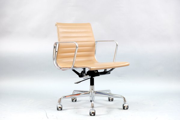 ea 117 eames