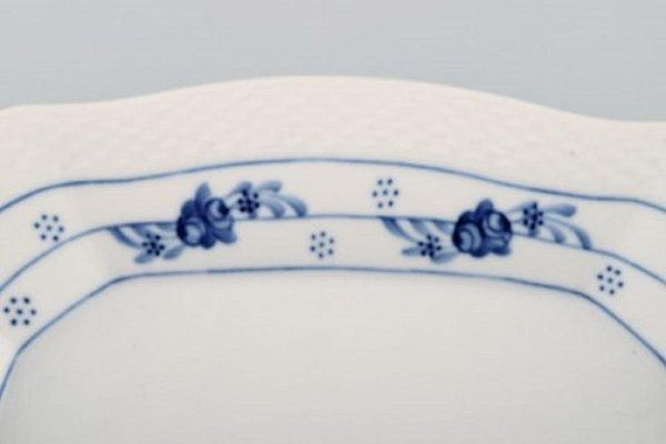 royal blue dishes