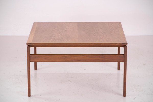 Vintage scandinavian 2024 coffee table