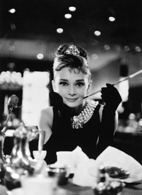 Audrey hepburn in breakfast at cheap tiffany's fancy dress