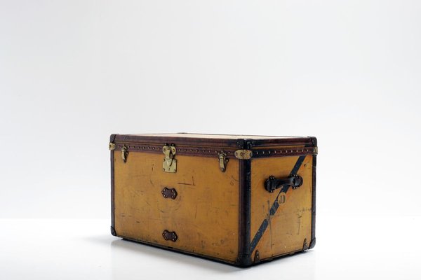 fotos-iconicas-mundo-moda-maletas-antiguas-louis-vuitton - Tu Experto  Textil by 5àsec España