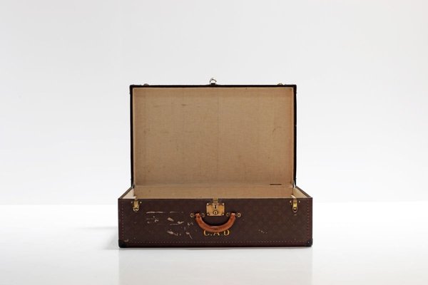 Louis Vuitton Trunk, 1940s France For Sale at 1stDibs