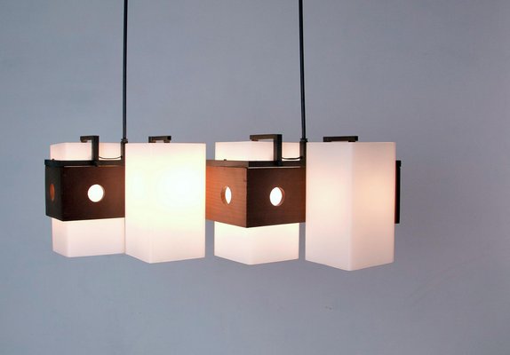 Mediados de siglo Teca Luz de Pared con pantalla de vidrio y dos de un solo disponible