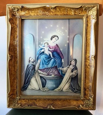 Tableau vintage, cadre en bois fleuri, femme enceinte, regardant