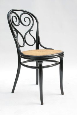 Antique No. 4 Cafe Chair by Michael Thonet for sale at Pamono