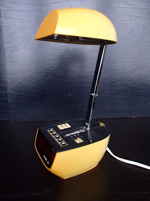 Autonomía amargo Dibujar Lámpara de mesa con reloj despertador de Timco, años 70 en venta en Pamono