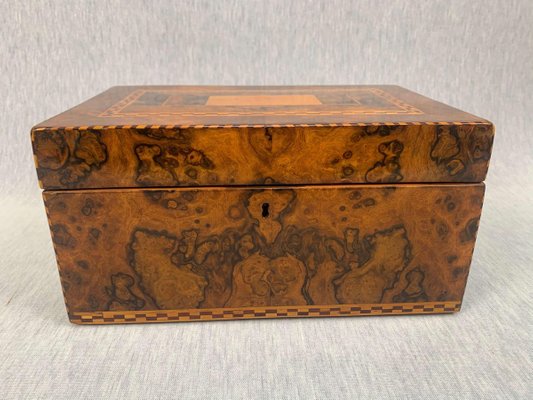 Biedermeier Walnuss Furnier Kastchen Box Mit Intarsien Bei Pamono Kaufen
