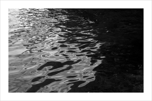 Abstraktes Schwarzweiss Giclee Der Schwarzen Meer Rhythmen Bewegungen Nautische Nacht 2020 Bei Pamono Kaufen