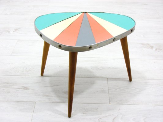 Mini Table Basse Coloree 1970s En Vente Sur Pamono