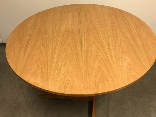 Danish Oak Round Dining Table 1960s, Old Oak Round Dining Table