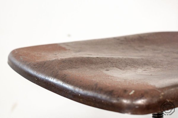 Industrial M42 Chair from Flambo, 1936 for sale at Pamono