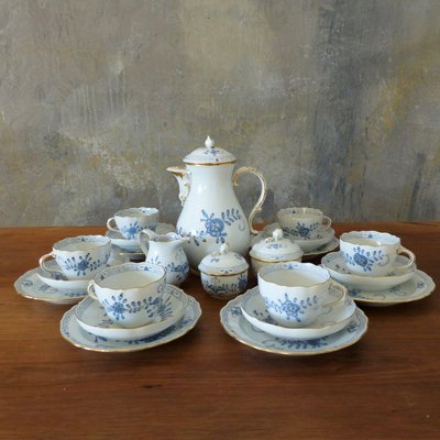 Porcelain Coffee Service from Meissen, 1940s, Set of 22 for sale