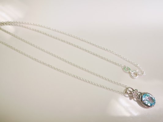 Silver Tone Cable Chain with Light Blue Solitaire Pendant c1980s