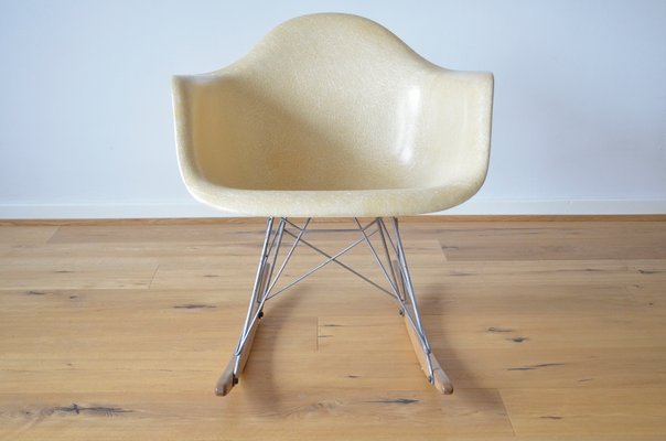 Rar Rocking Chair By Charles Ray Eames For Herman Miller 1960s For Sale At Pamono