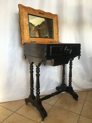 Small antique on sale dressing table