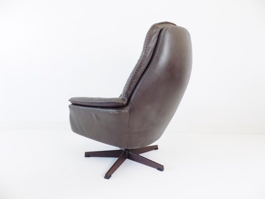 Danish Grey Leather Lounge Chair With, Red Faux Leather Desk Accessories