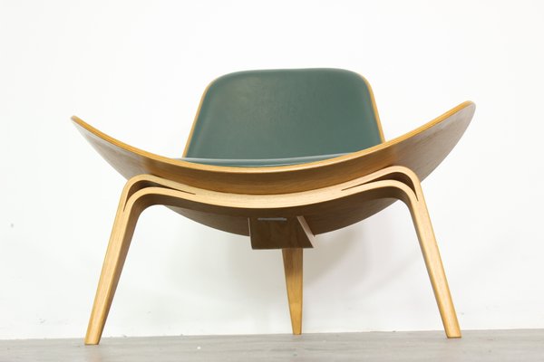 cho7 shell chair