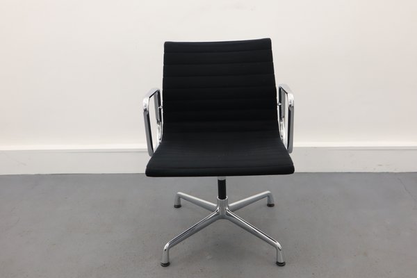 Ea 108 Swivel Office Chair By Charles, Eames Style Office Chair No Wheels