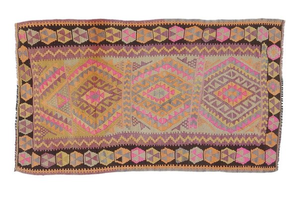 https://cdn20.pamono.com/p/g/8/5/854480_n7u7x5y8s8/3x4-vintage-turkish-oushak-doormat-or-small-carpet-1.jpg