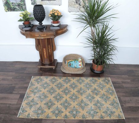 3x4 Vintage Turkish Oushak Handmade Wool Kilim Area Rug for sale at Pamono