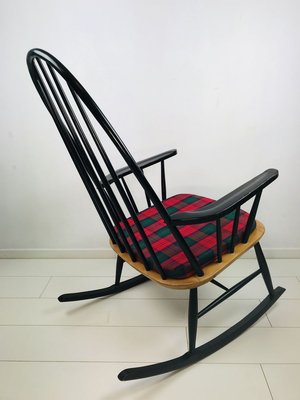 Black plastic rocking sale chair