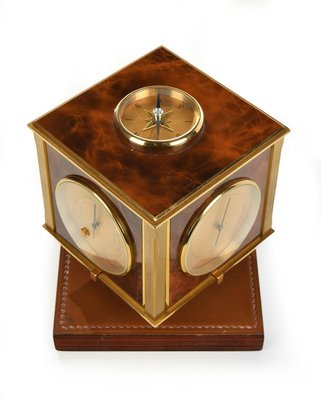 Pendulum Cube from Hermes