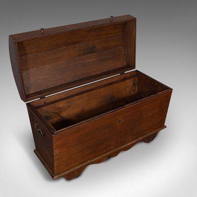 Oak cedar sale chest