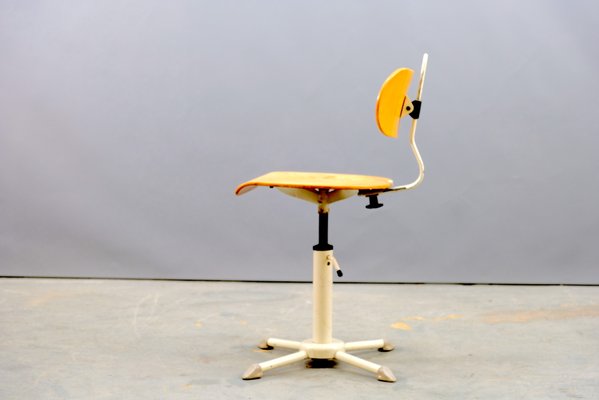 Office chair with flexible back hot sale