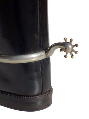 Paragüero con base en forma de botas de cuero, años 50 venta en Pamono
