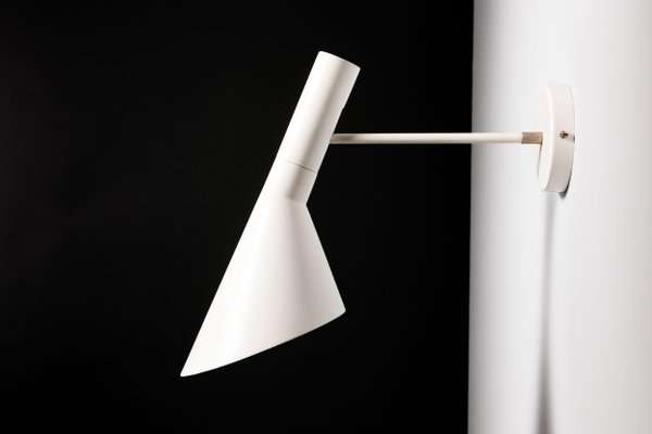 Arne jacobsen sale wall lamp
