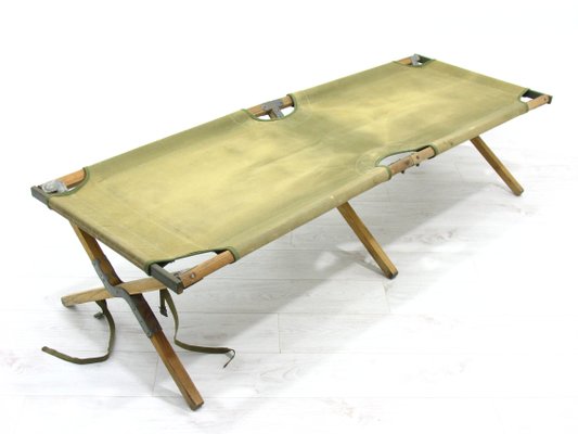 Military Green Folding Bed, 1944 for sale at Pamono Military Green Folding Bed, 1944 for sale at Pamono