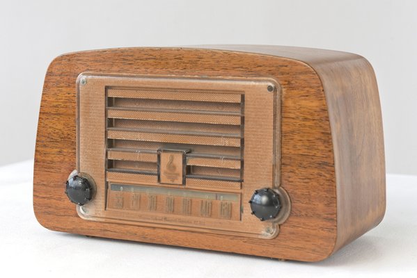 588a Radio by Charles & Ray Eames for Emerson, 1946 for sale at Pamono