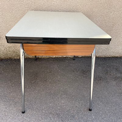 Brown Formica Dining Table, What Size Rug For A 7 Foot Dining Table In Nigerian