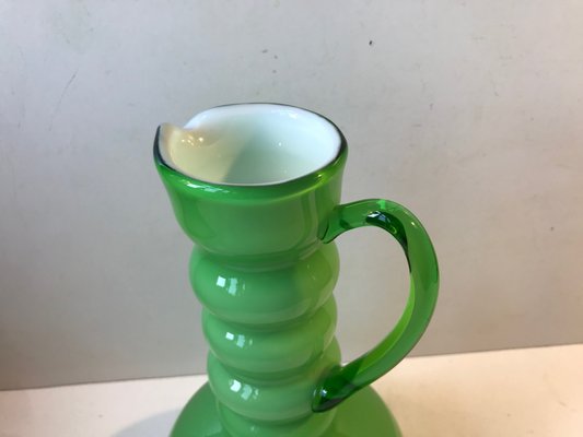 Grüne Skandinavische Glaskrug Vase von Ryd Glasbruk, 1970er