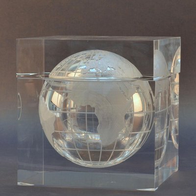 globe ice cube maker
