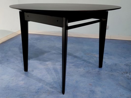 Italian Extendable Dining Table By, Black Round Extendable Dining Table Ikea