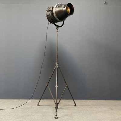 Free standing spotlight lamp hotsell