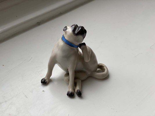 pug figure