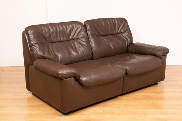 Mid Century Ds 63 Chocolate Brown Leather Sofa From De Sede For At Pamono Mid Century Ds 63 Chocolate Brown, What Colours Go With Chocolate Brown Leather Sofas