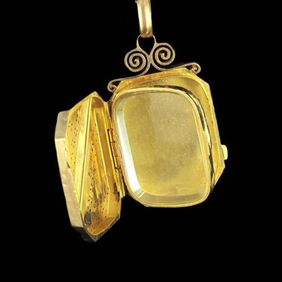 French Rectangular Gold Locket 