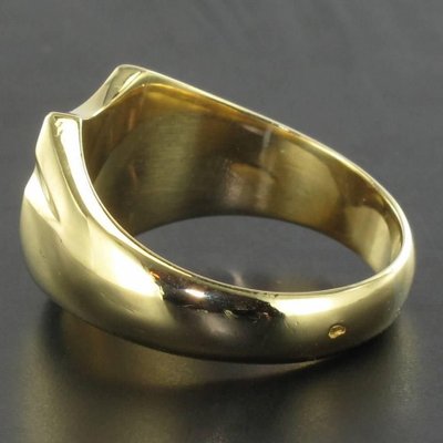Signet ring hotsell 18k gold