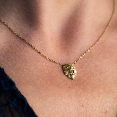 18 Karat Yellow Gold Owl Pendant 