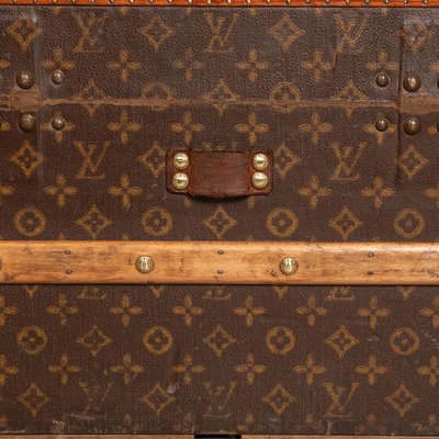 20th Century French Cabin Trunk from Vuitton, 1920s sale Pamono
