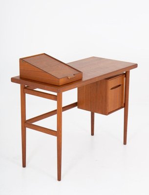 Vanity style sale desk
