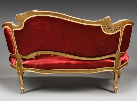 Red velvet victorian couch Clearance